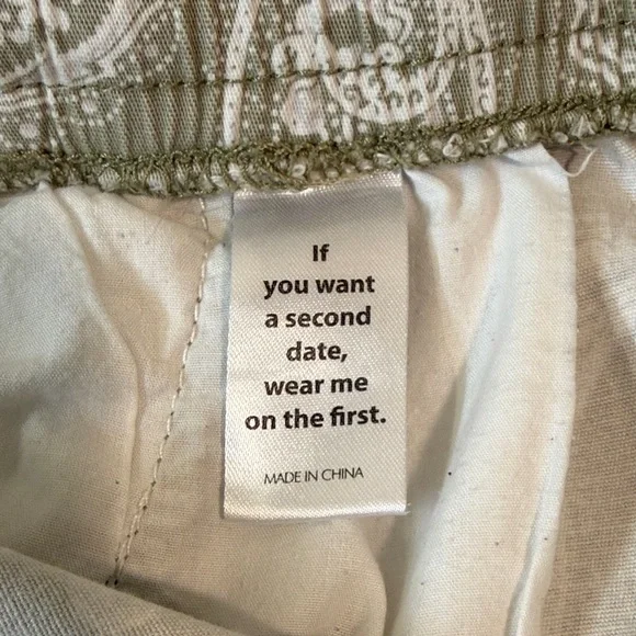 Paisley Print Drawstring Shorts - Light Olive white M - Picture 5 of 6